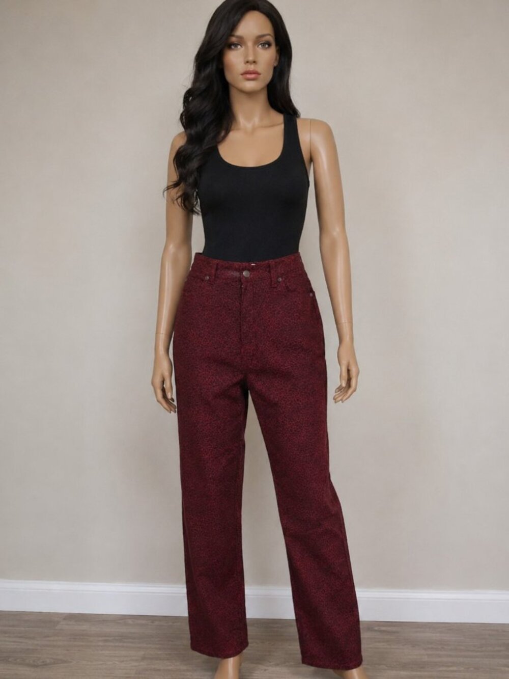 Focus Lifestyle  Women's Trendy Pants Size 12 wine/red Leopard Print  97% Cotton